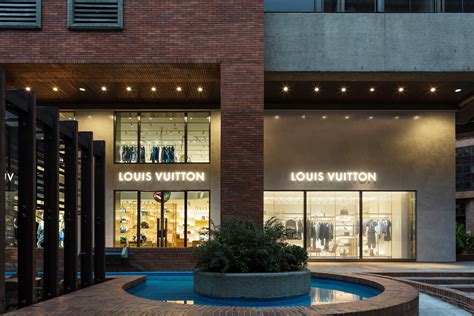 louis vuitton bogotá.